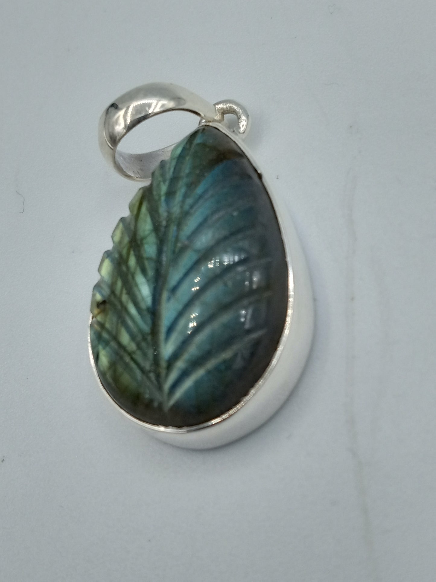 Labradorite Leaf Water Drop Pendant