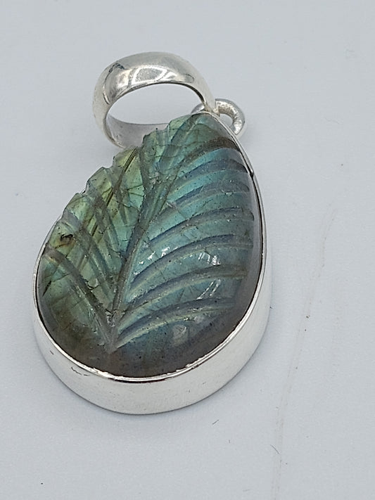 Labradorite Leaf Water Drop Pendant